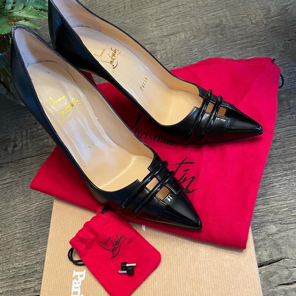 Louboutin front double black heels